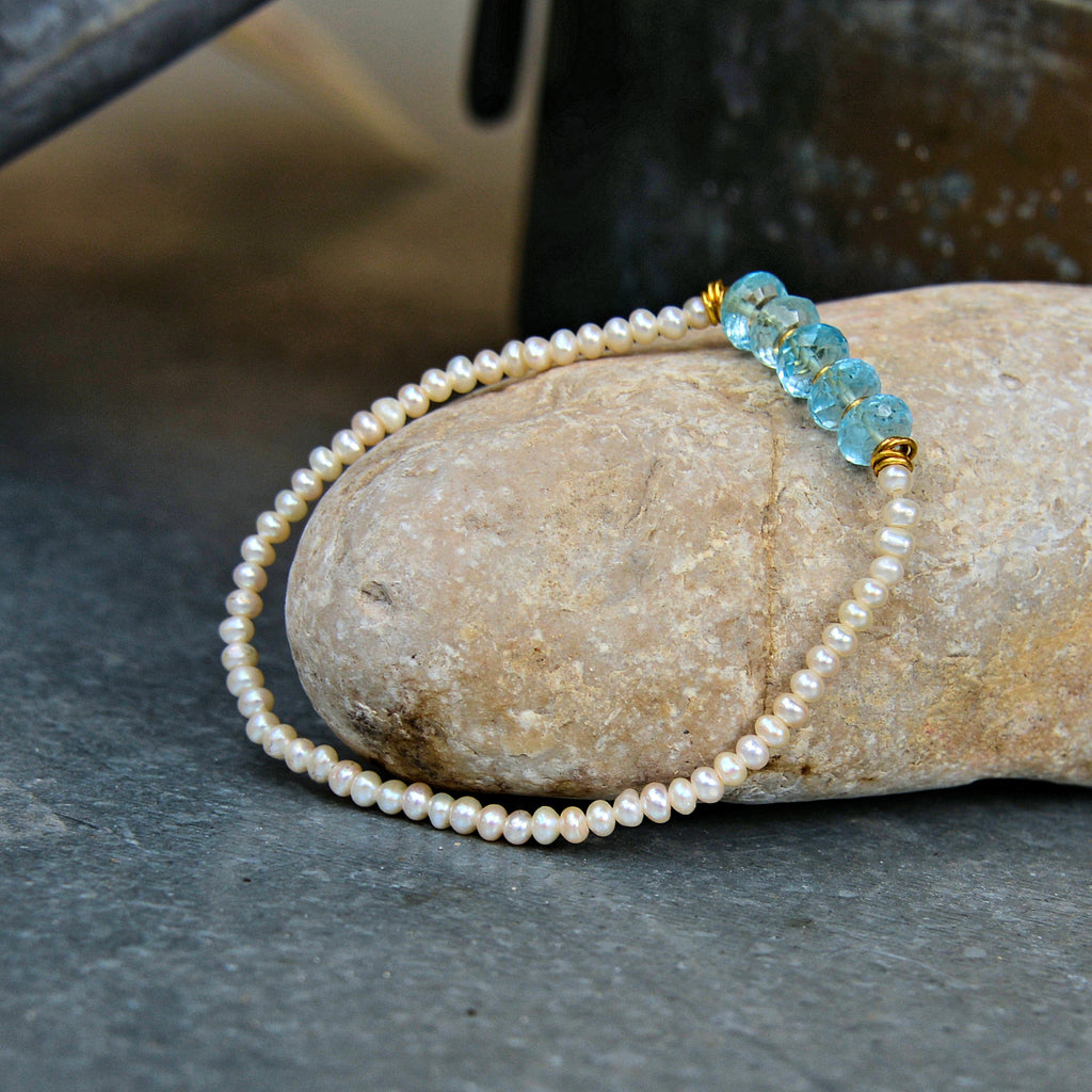 White Pearl Bracelet with Topaz Gemstones