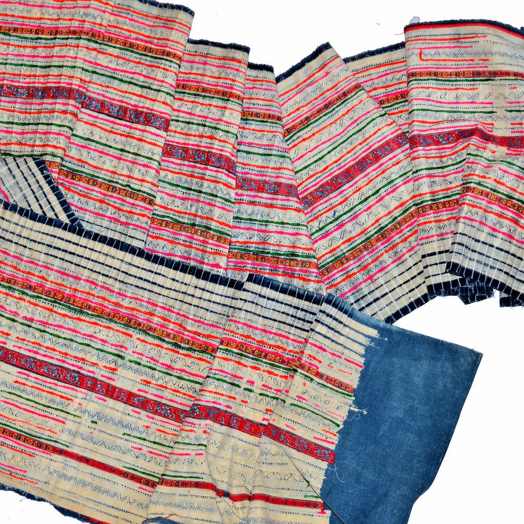 Vintage Vietnamese Hmong Hill Tribe Fabric (16" x 240")