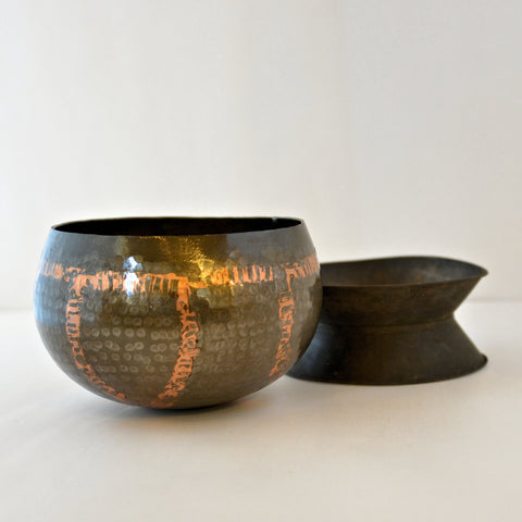 Monk's Begging Bowl (5" Bowl with Stand)