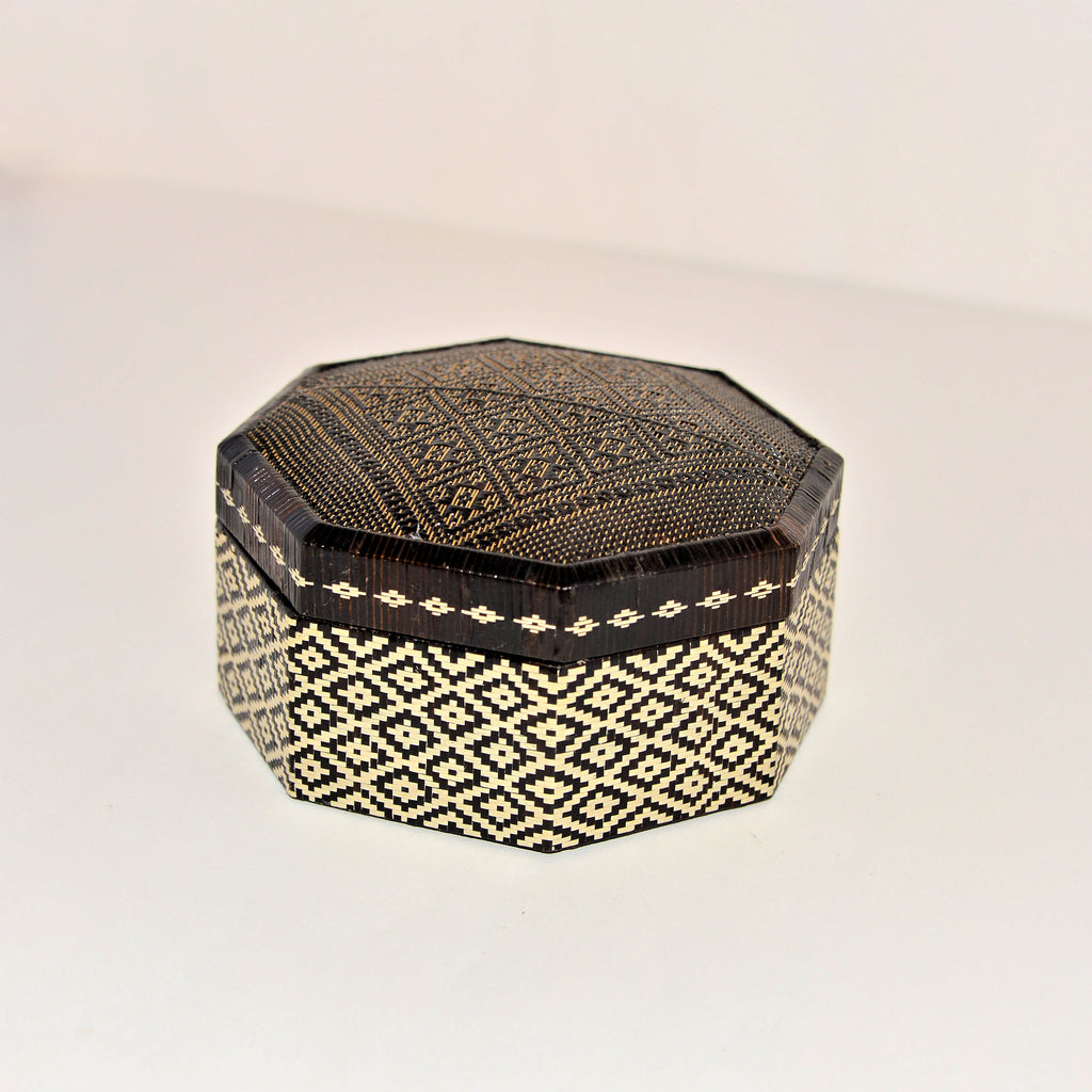 Yan Lipao Woven Box (Octagon)