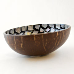 Oyster Shell Lacquered Coconut Bowl - Black & White
