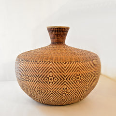 Nan Weave Vase (Star pattern)