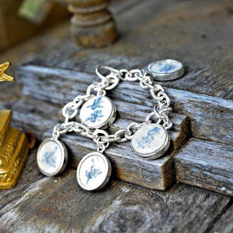 Siamese Chinese Porcelain Token & Silver Charm Bracelet